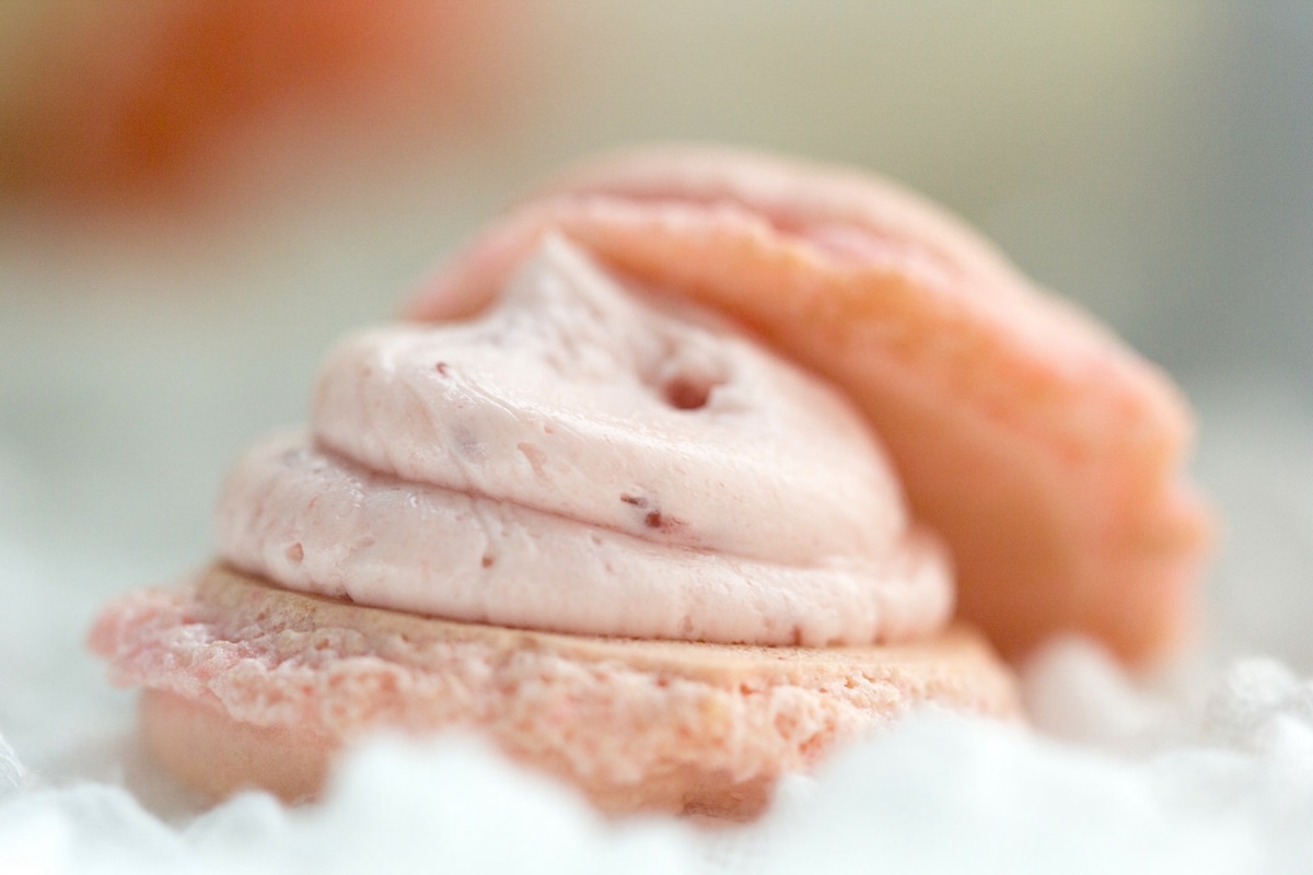 Strawberry macarons with strawberry filling