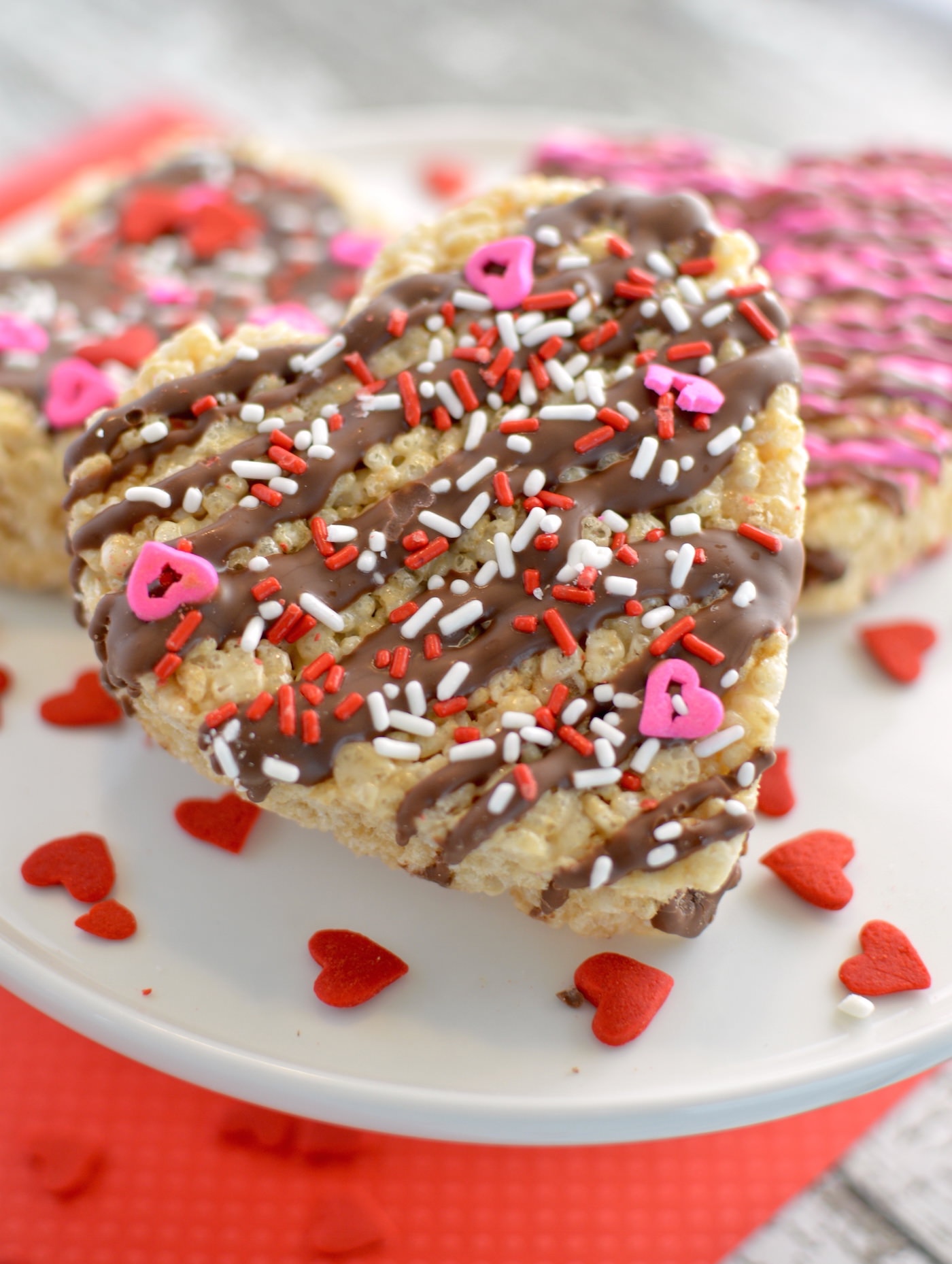 the cutest heart krispie treats for valentine's day