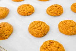 baked pumpkin whoopie pie cookies