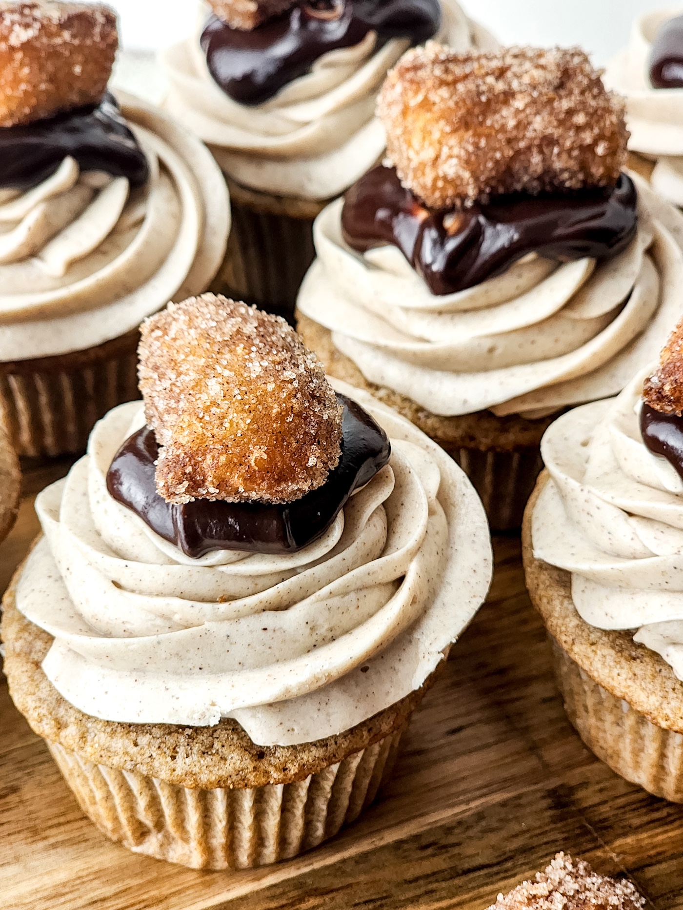 churro cupcakes