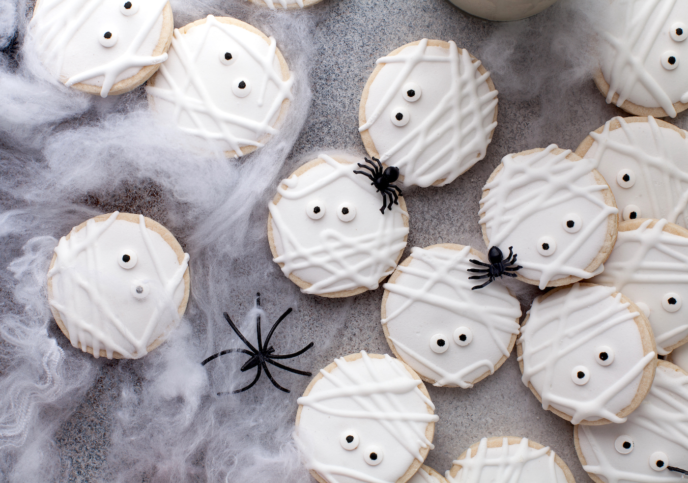 mummy-decorated-cookies