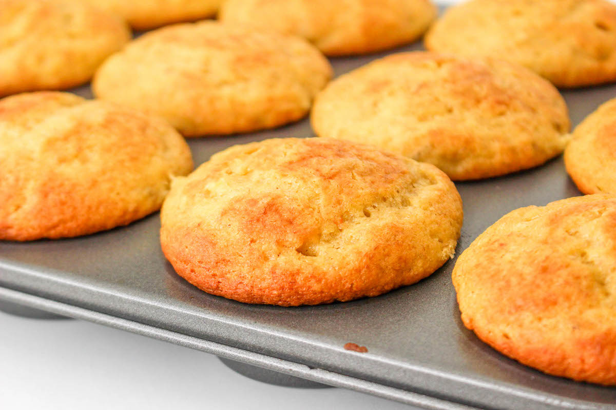 cake mix banana bread muffins