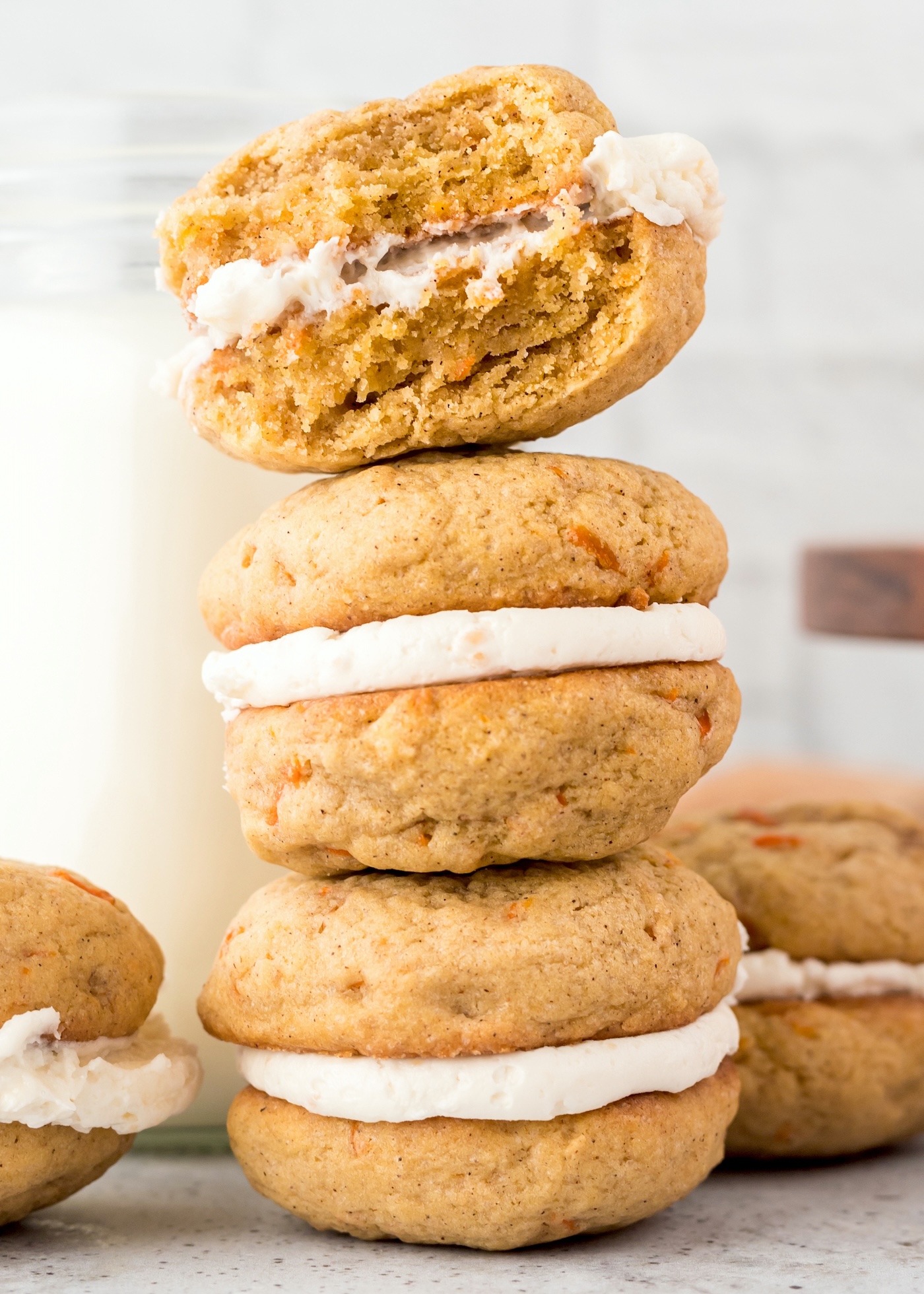 carrot whoopie pies