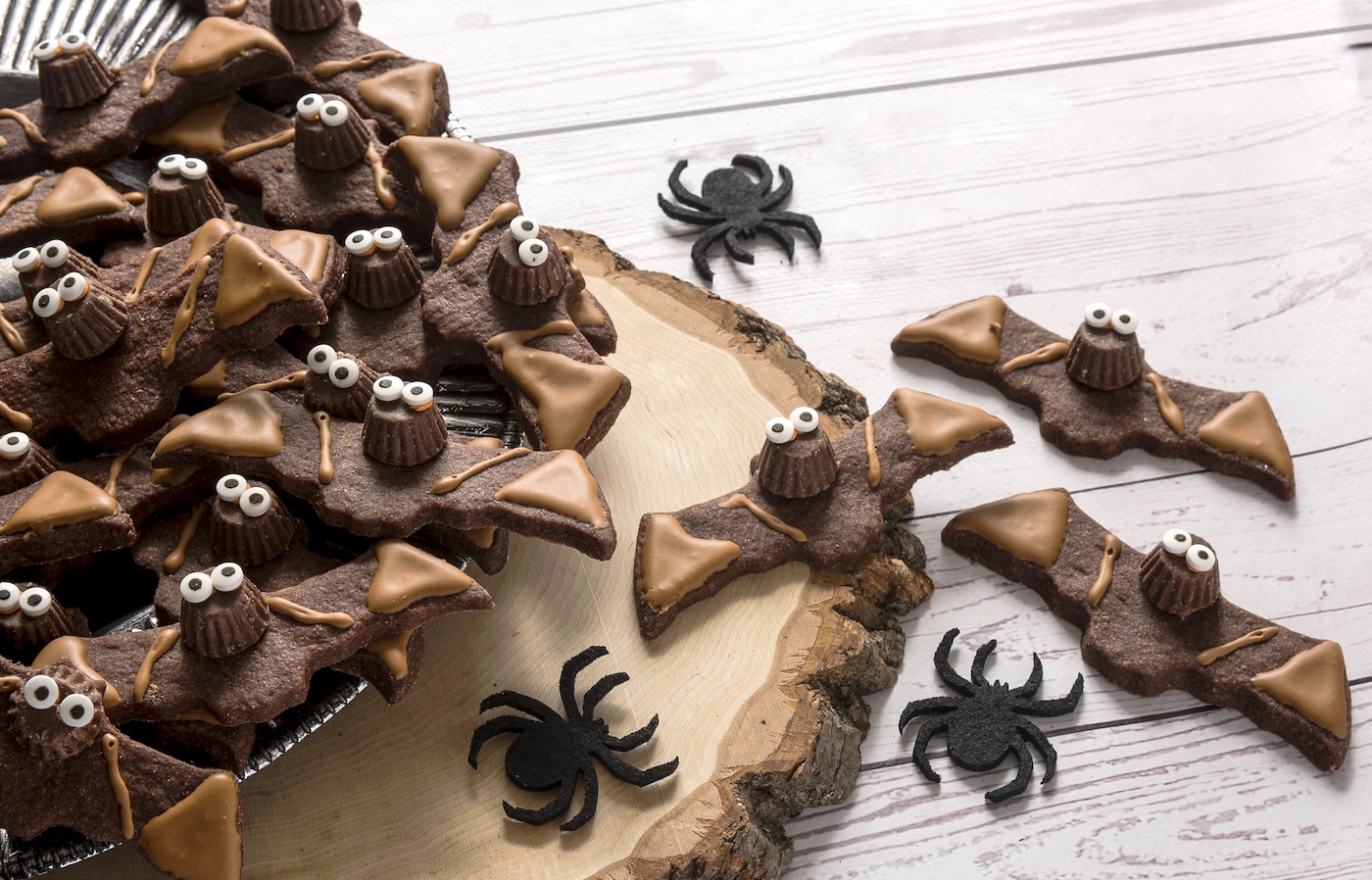 bat cookies for Halloween