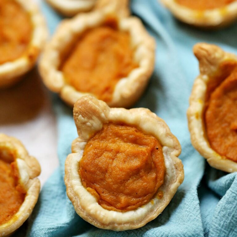 how to make mini pumpkin pies
