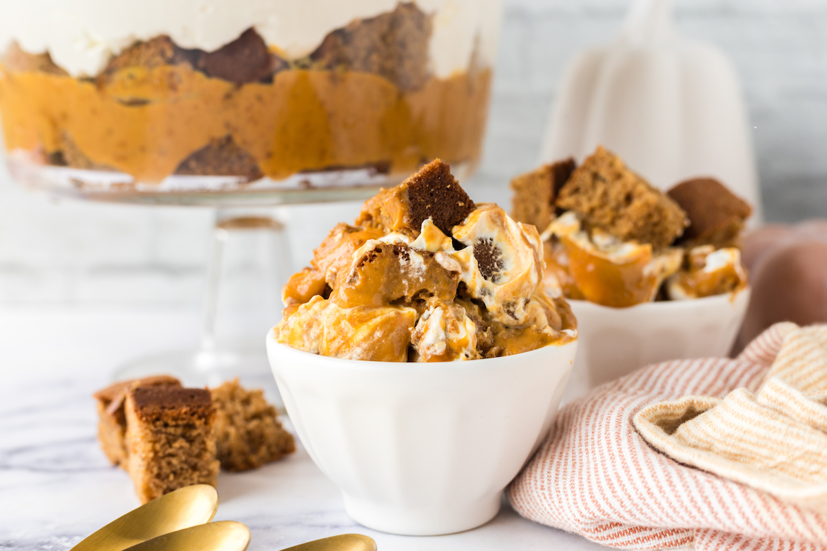 pumpkin trifle dessert
