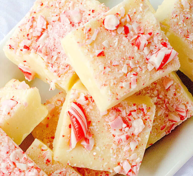 easy peppermint fudge for christmas