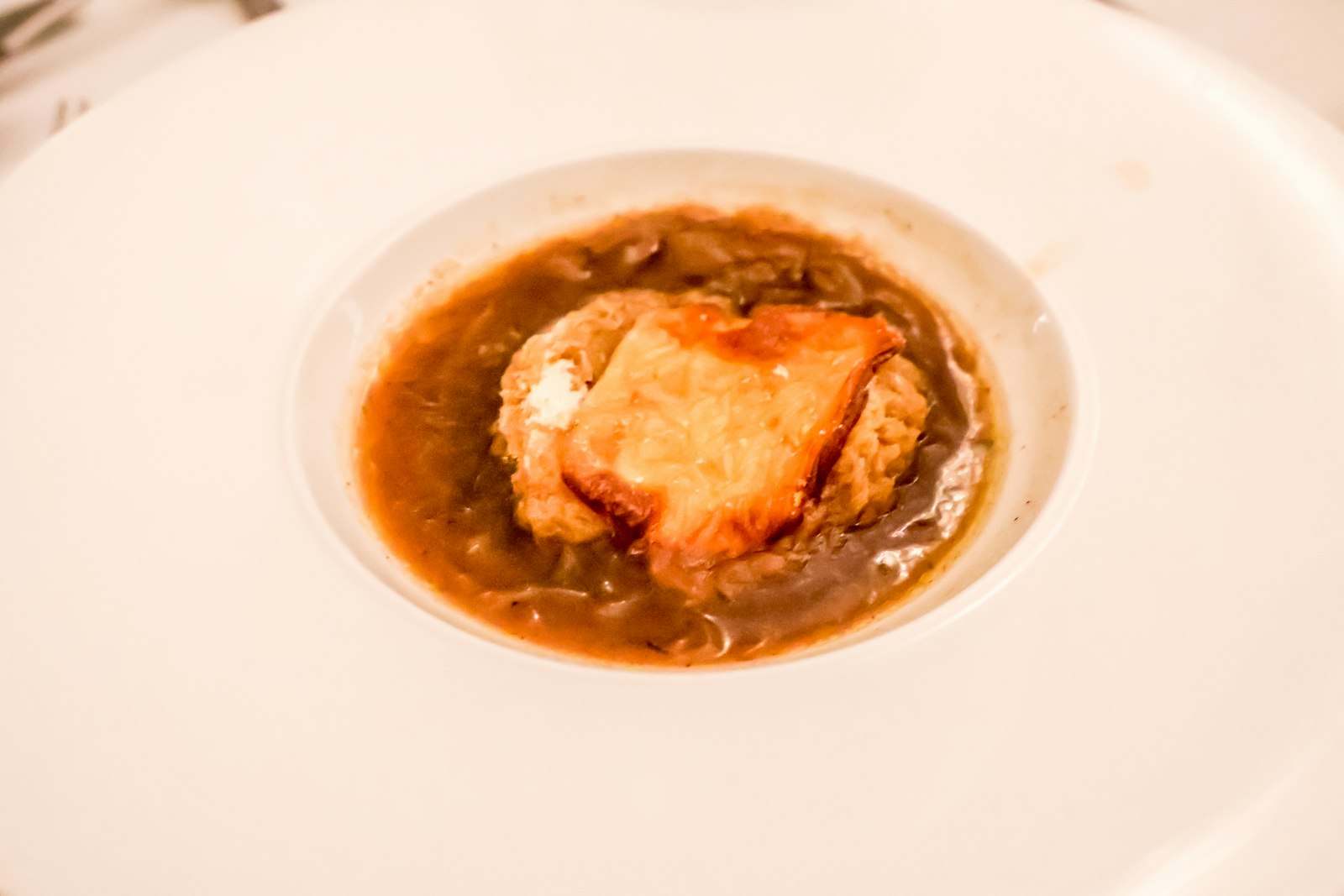 French onion soup with toasted bread