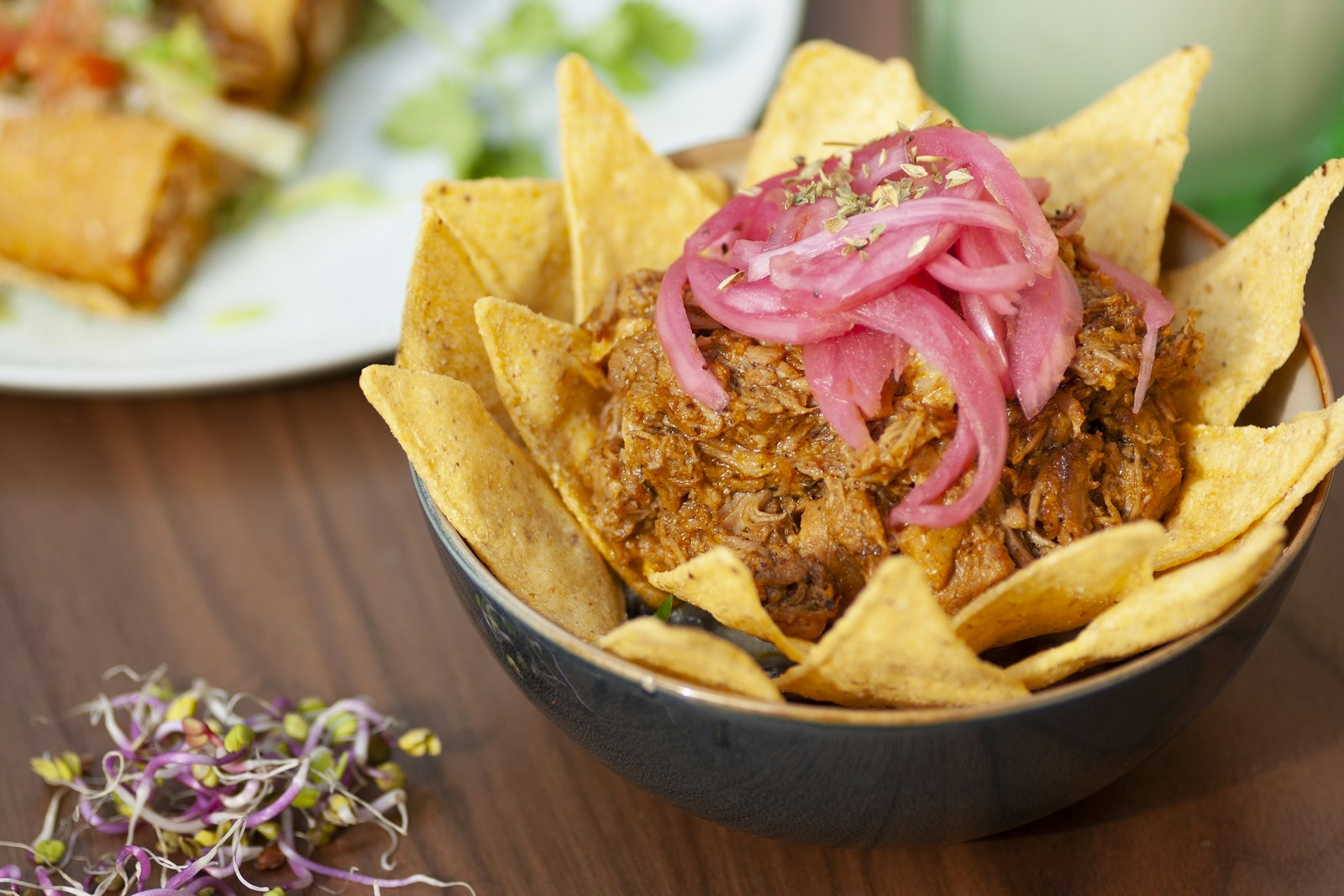 Mexican dinner recipes cochinita pibil with pink pickled onions