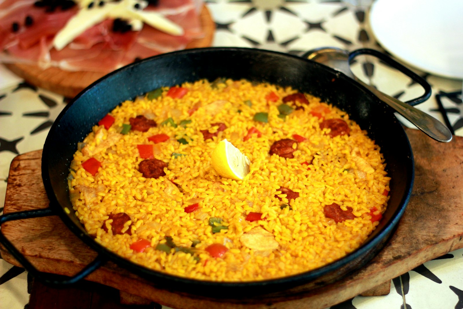 Spanish dinners: chicken paella in a wide pan