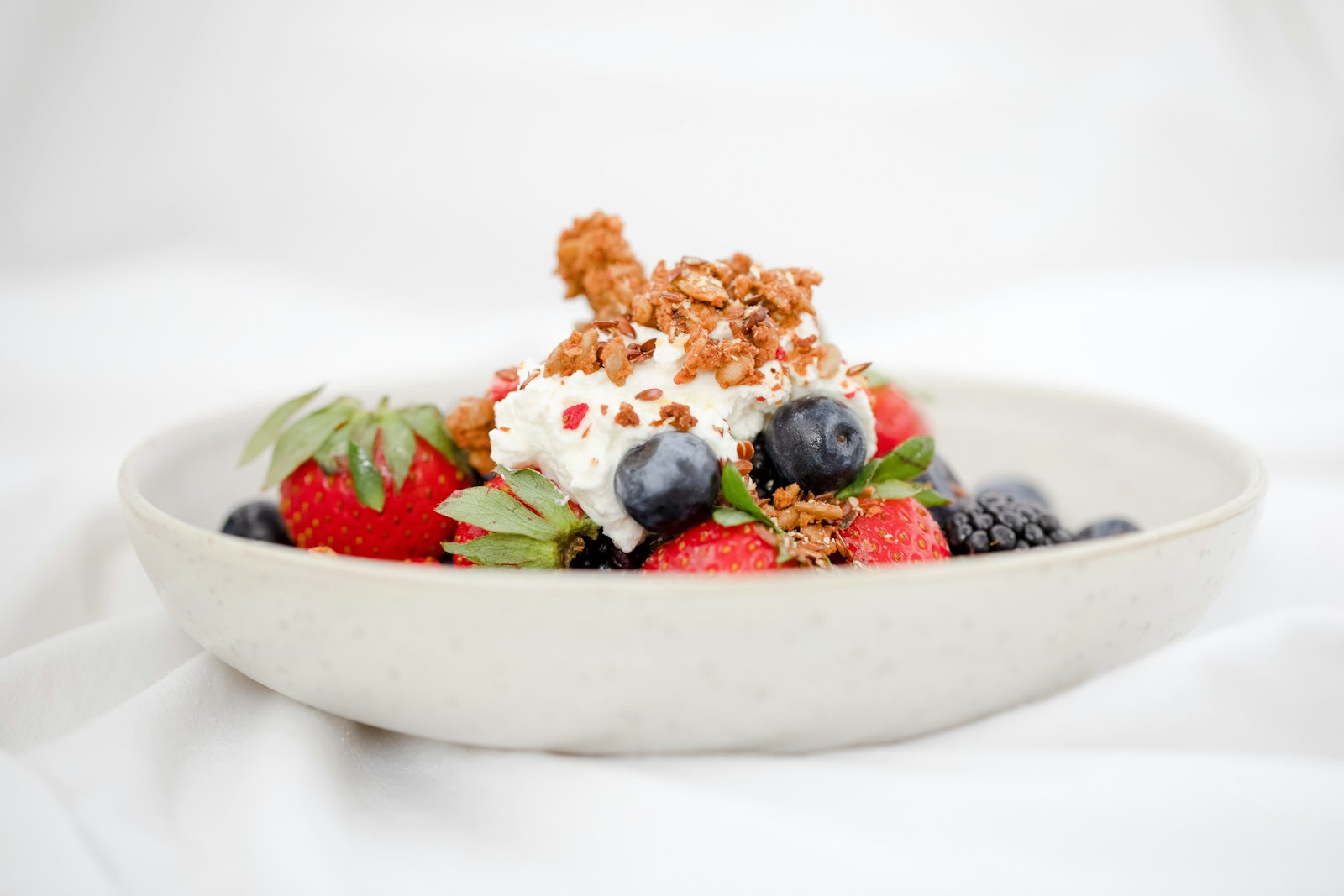 Breakfast bowl with berries and granola