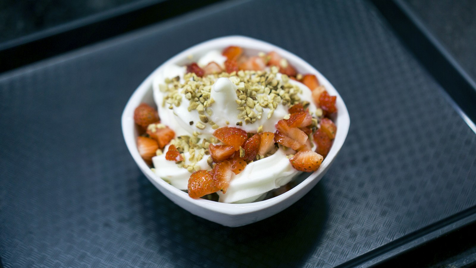 Cottage cheese bowl with tomatoes