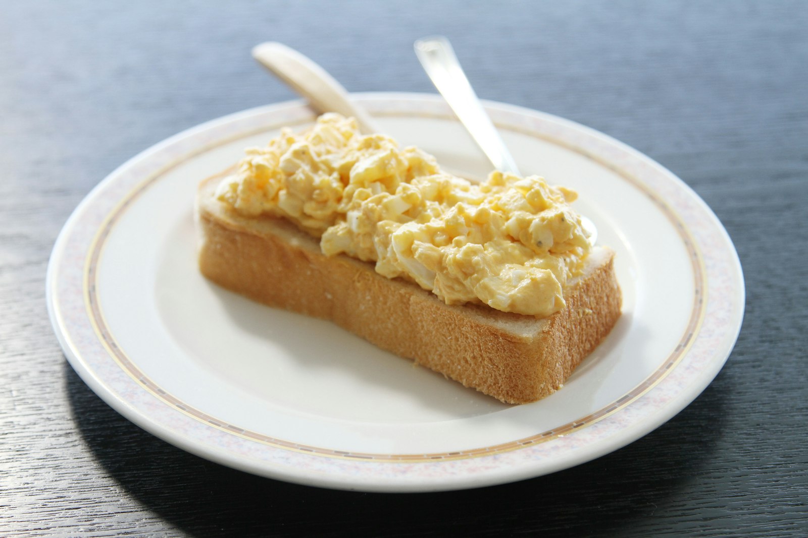 Deli style egg salad on toast