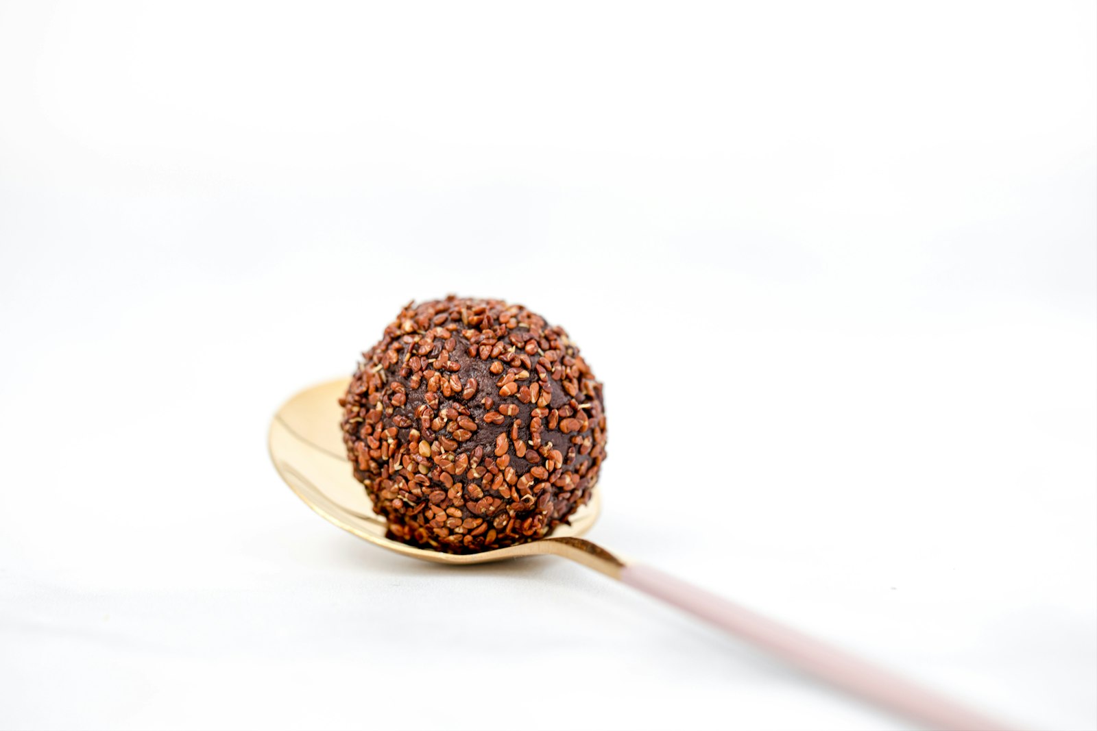 Energy ball on a spoon
