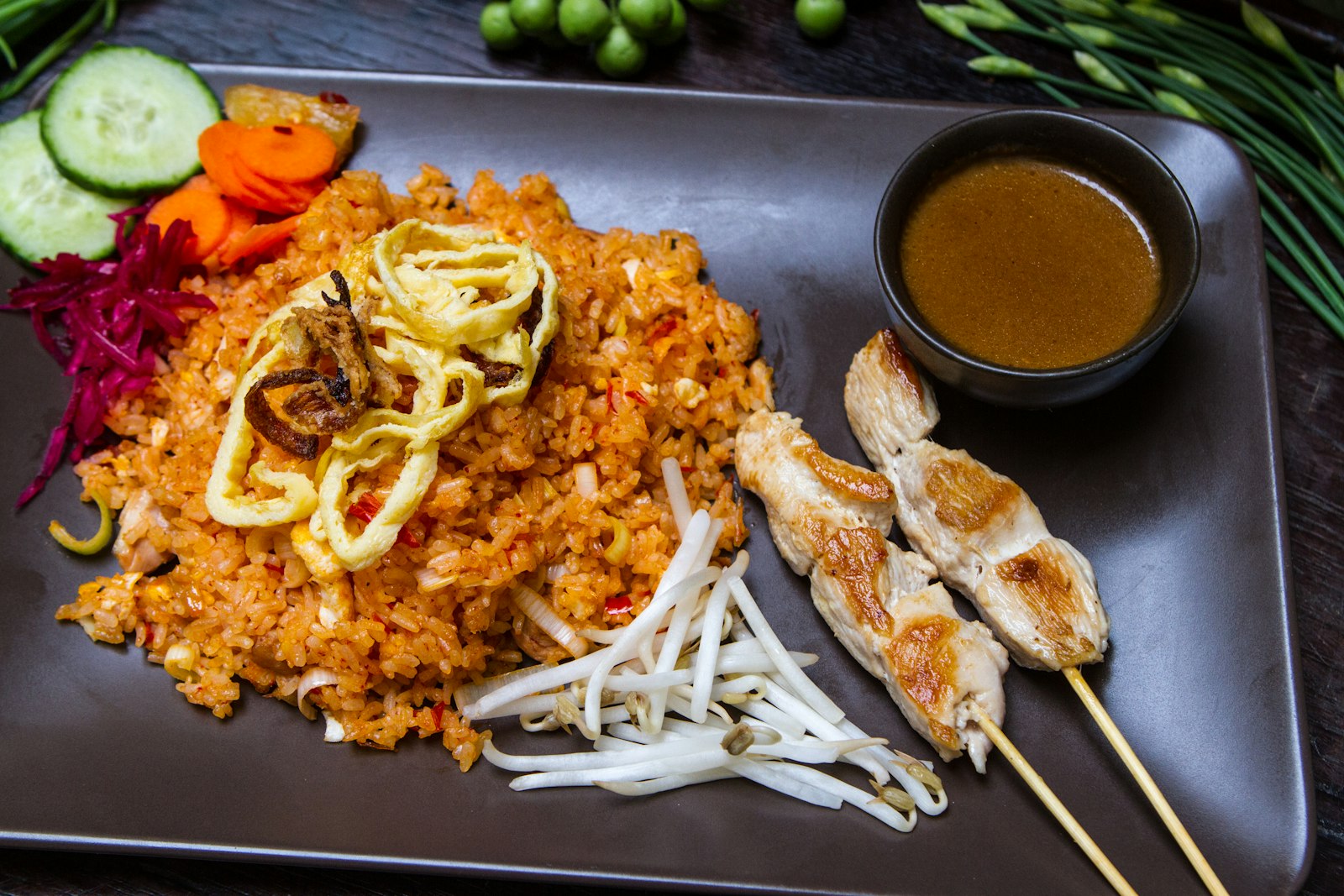 Noodles with spicy peanut sauce