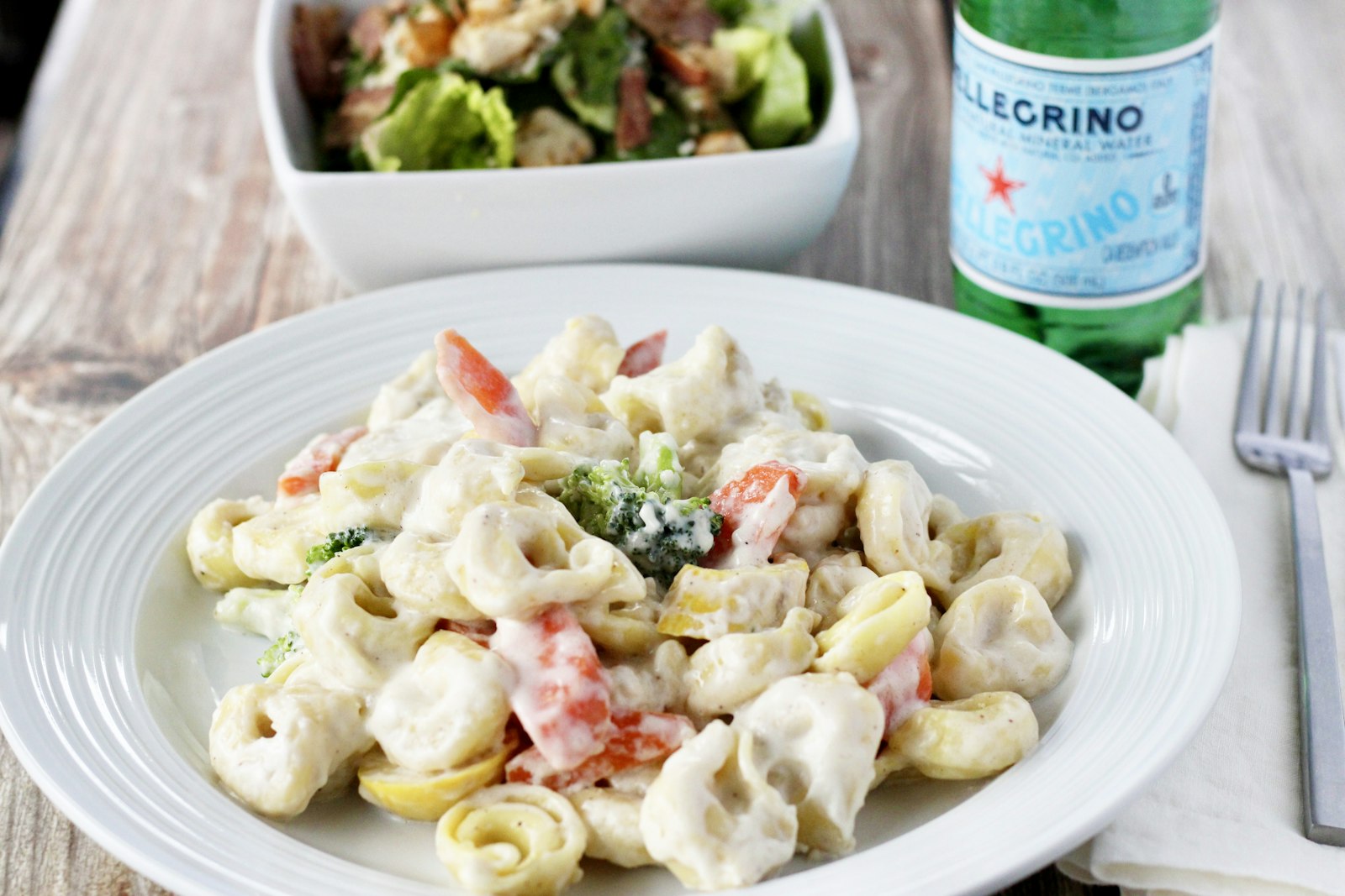 Cheese tortellini pasta salads with peppers and broccoli
