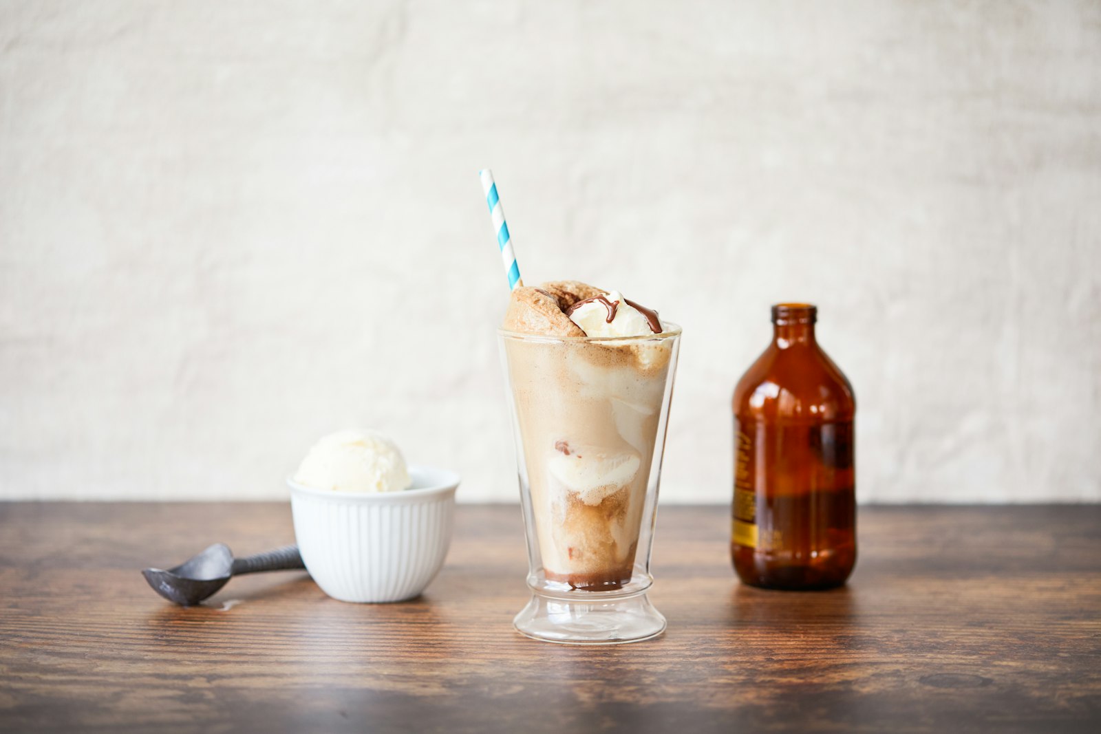 Root beer float with vanilla ice cream