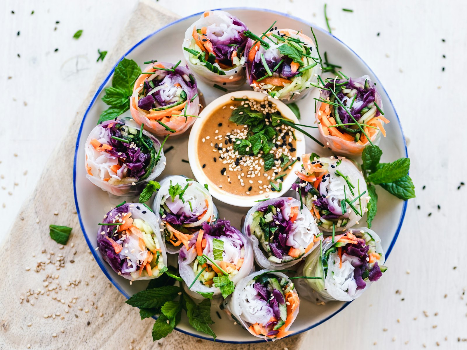 Rice paper rolls with peanut sauce