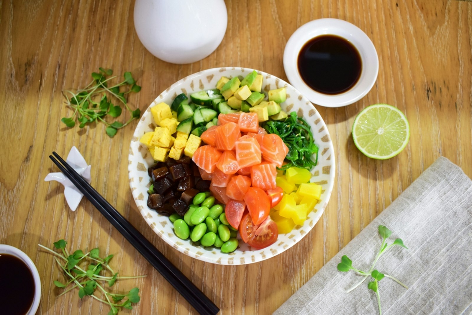 Hawaiian poke bowl with salmon