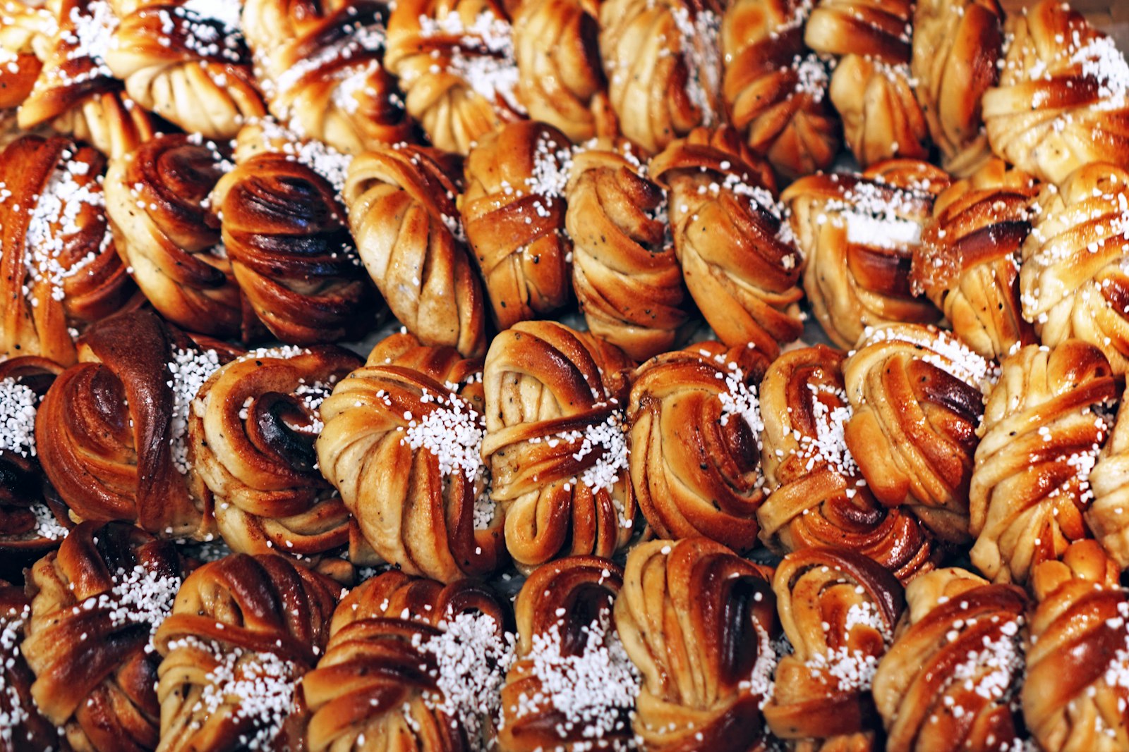 Swedish knotted buns with pearl sugar