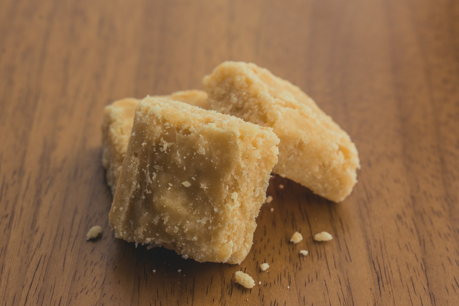 Peanut butter fudge squares