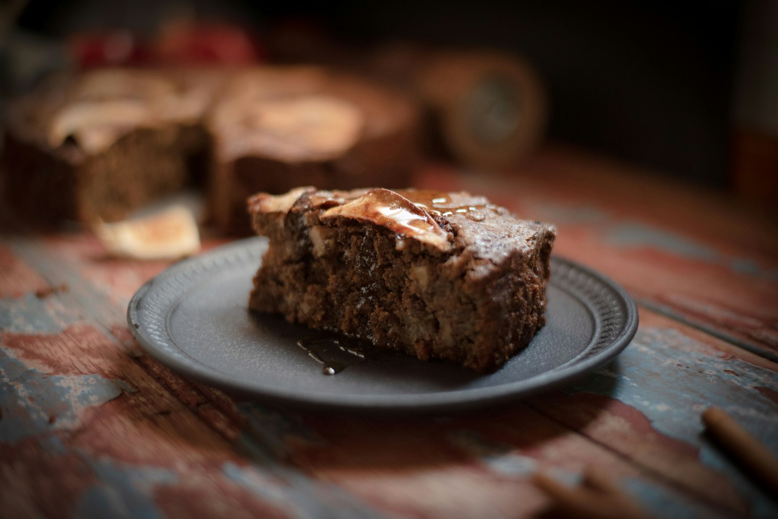 Chocolate red wine cake slice