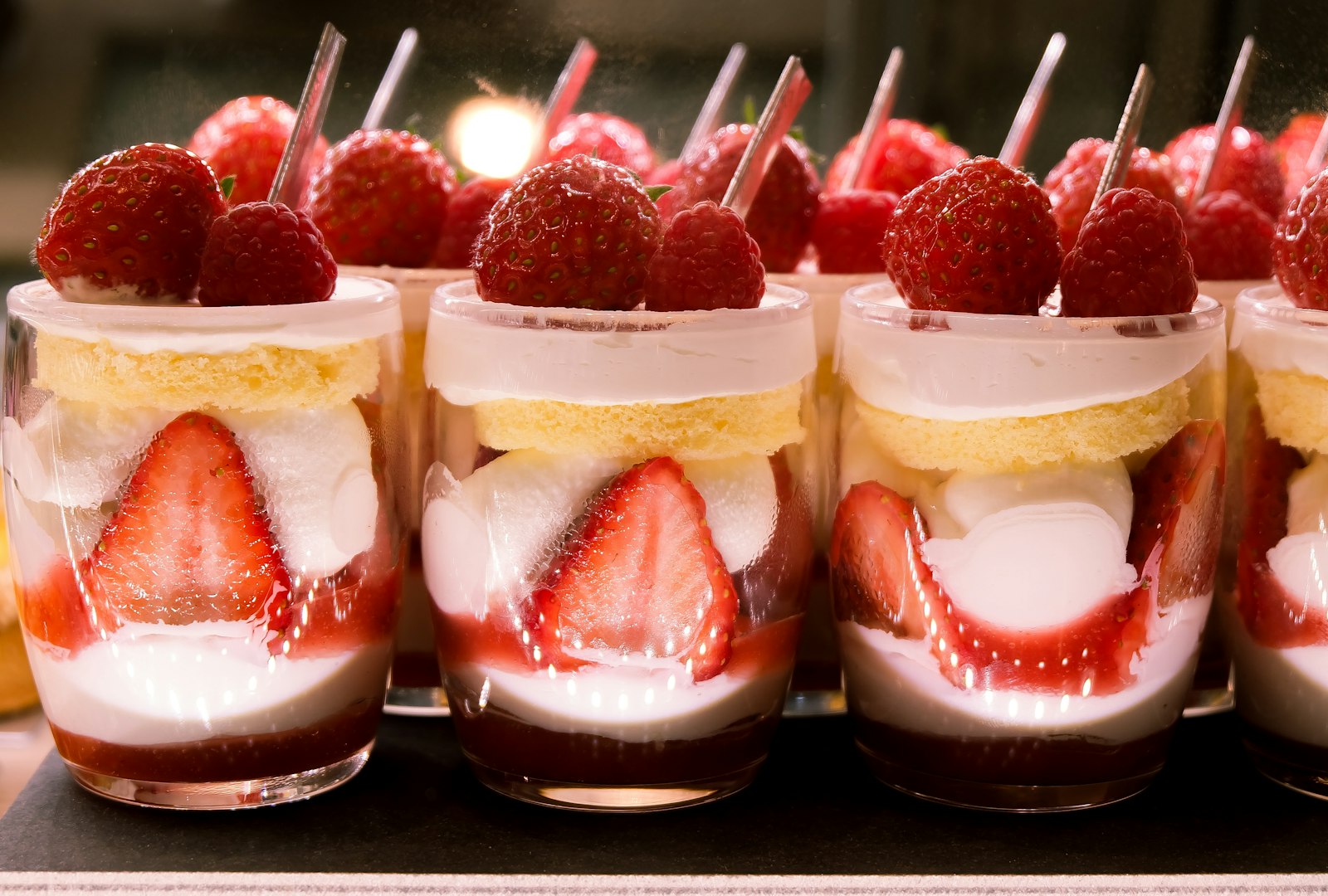 Strawberry cream cups, sweet no bake desserts
