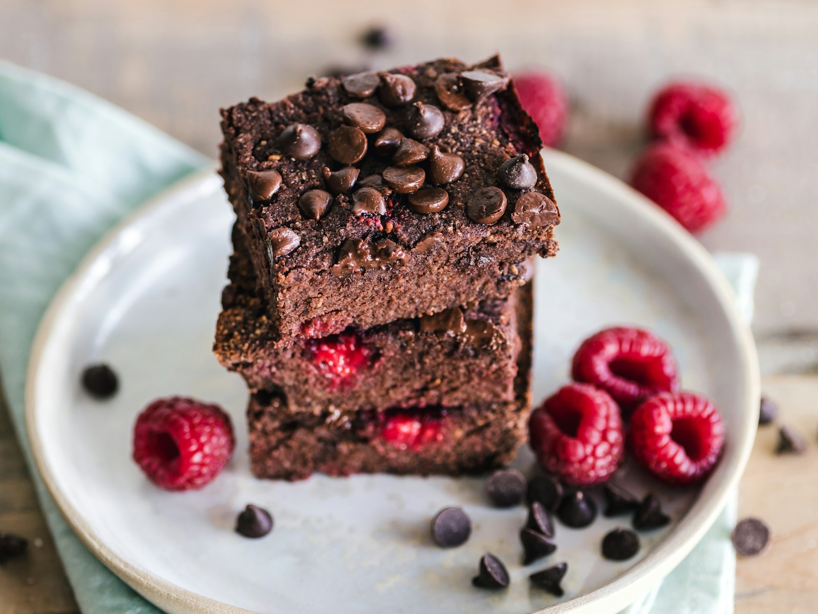 Protein brownies with raspberries