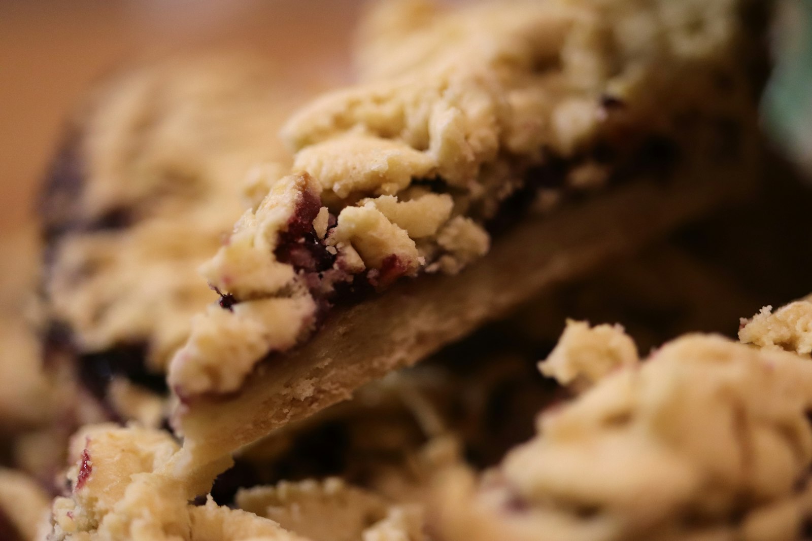 Raspberry crumb squares