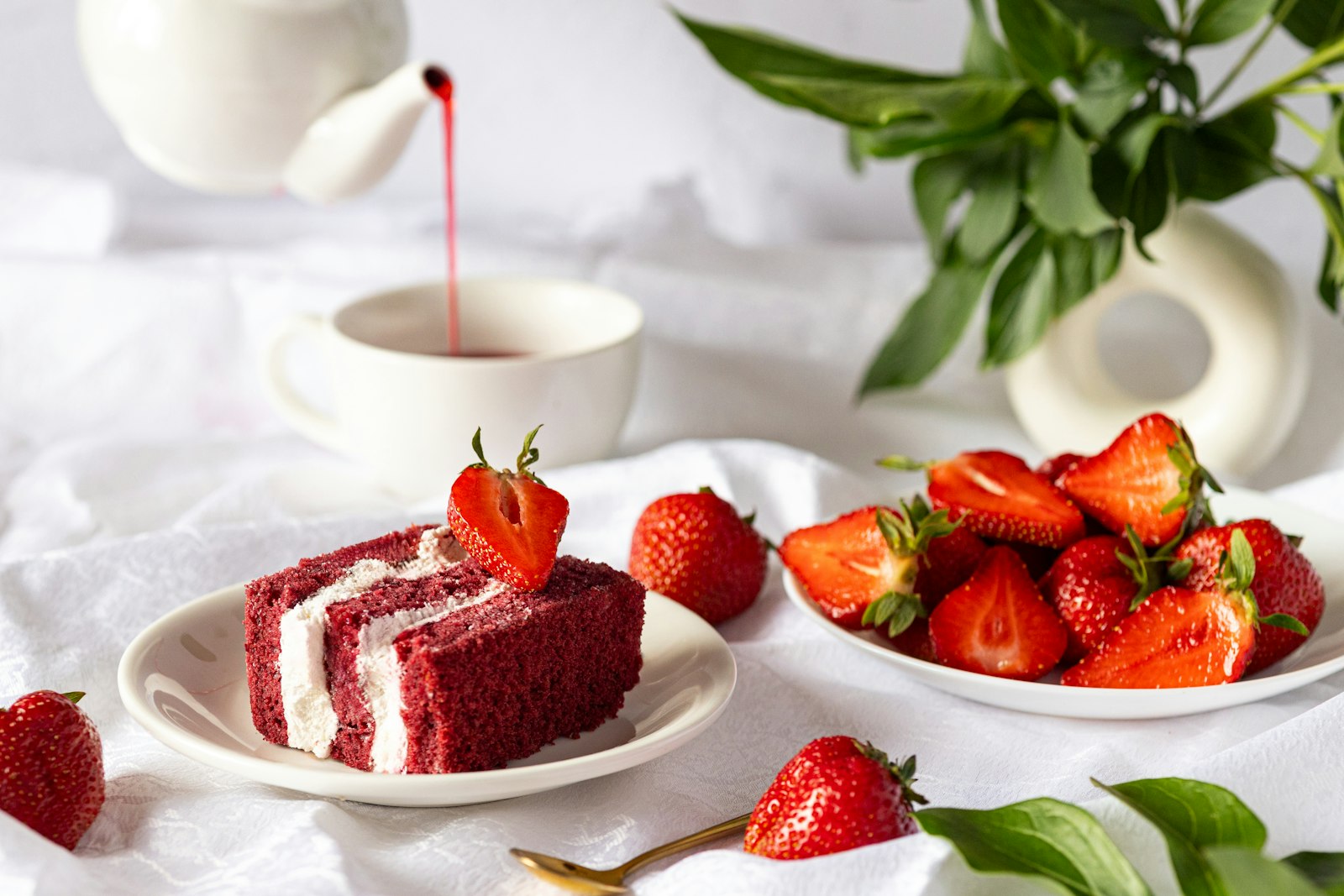 Red velvet slice with strawberries
