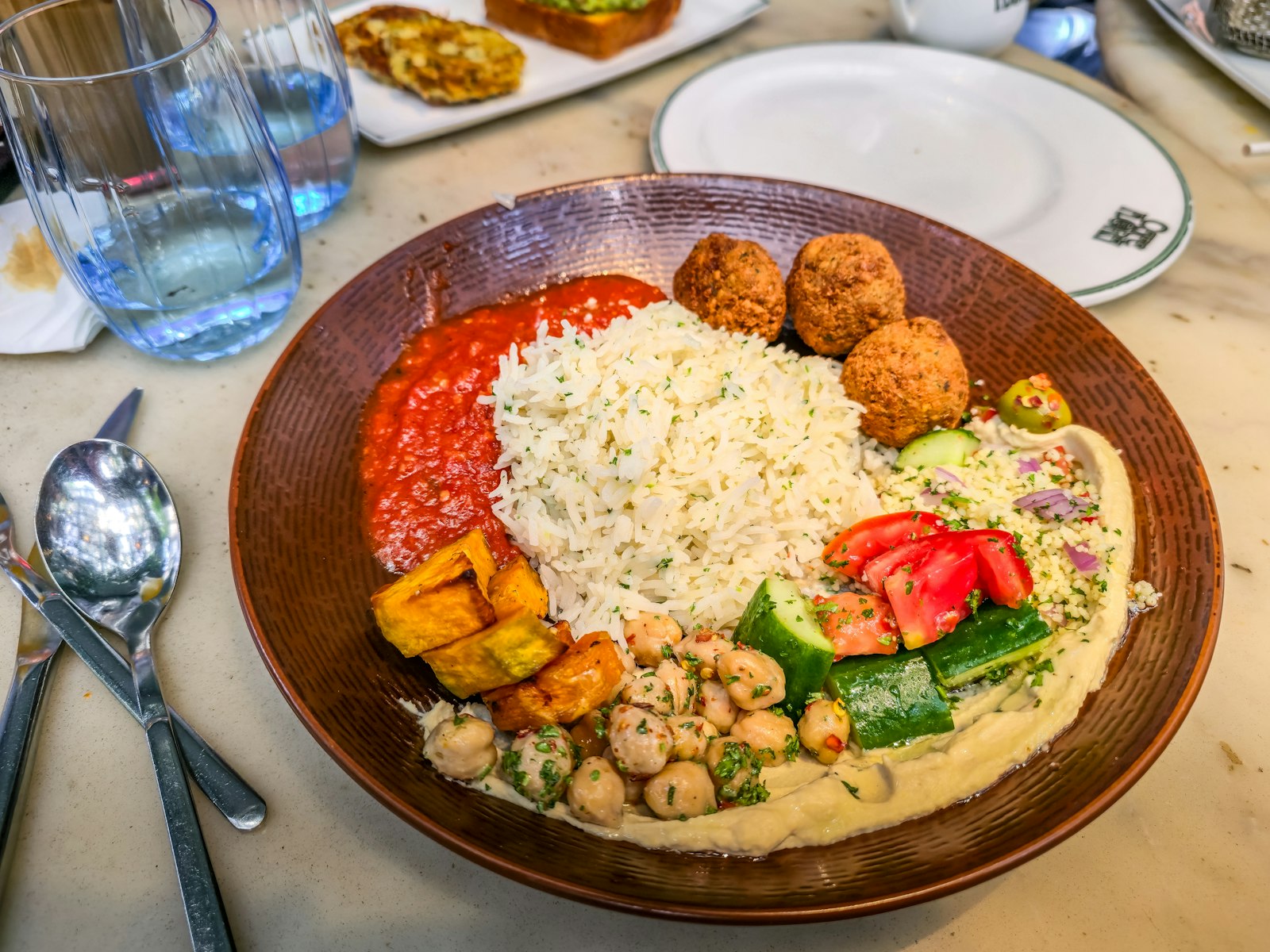Mediterranean rice bowl with falafel