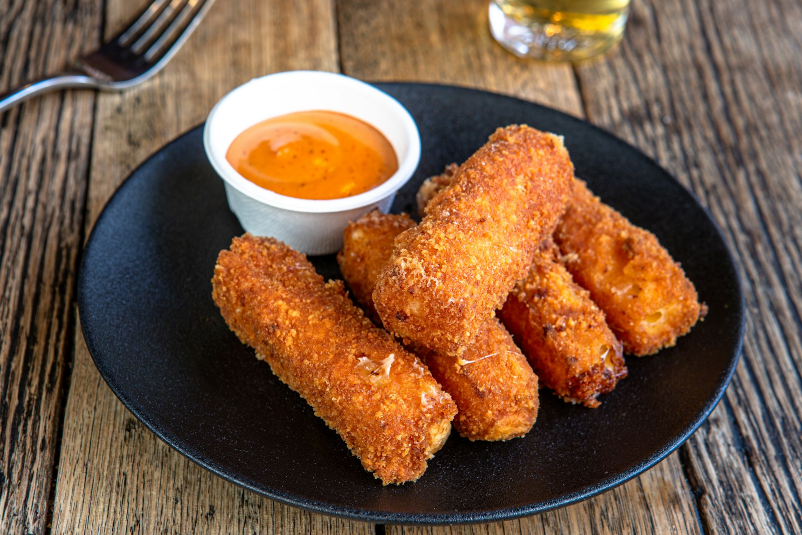 Mozzarella sticks with dipping sauce