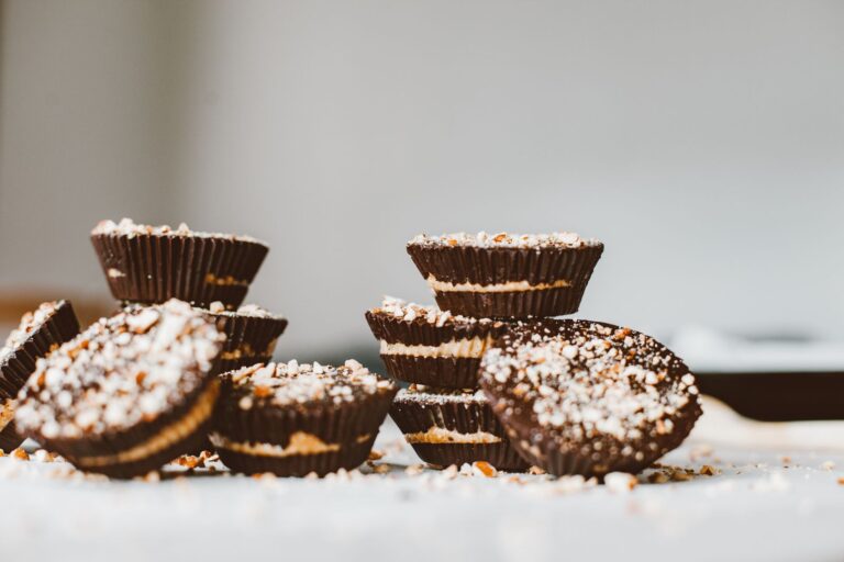 Mini Christmas Desserts: 17 Cute Cups, Jars and Bites for a Crowd - Out ...
