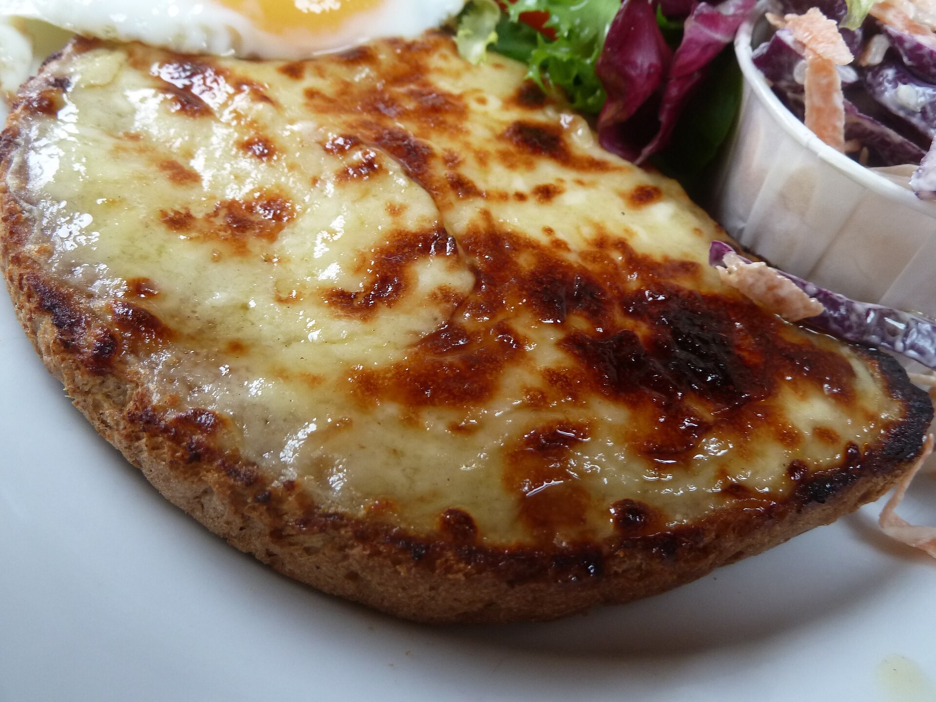 Welsh rarebit with browned bubbling cheese sauce on toast