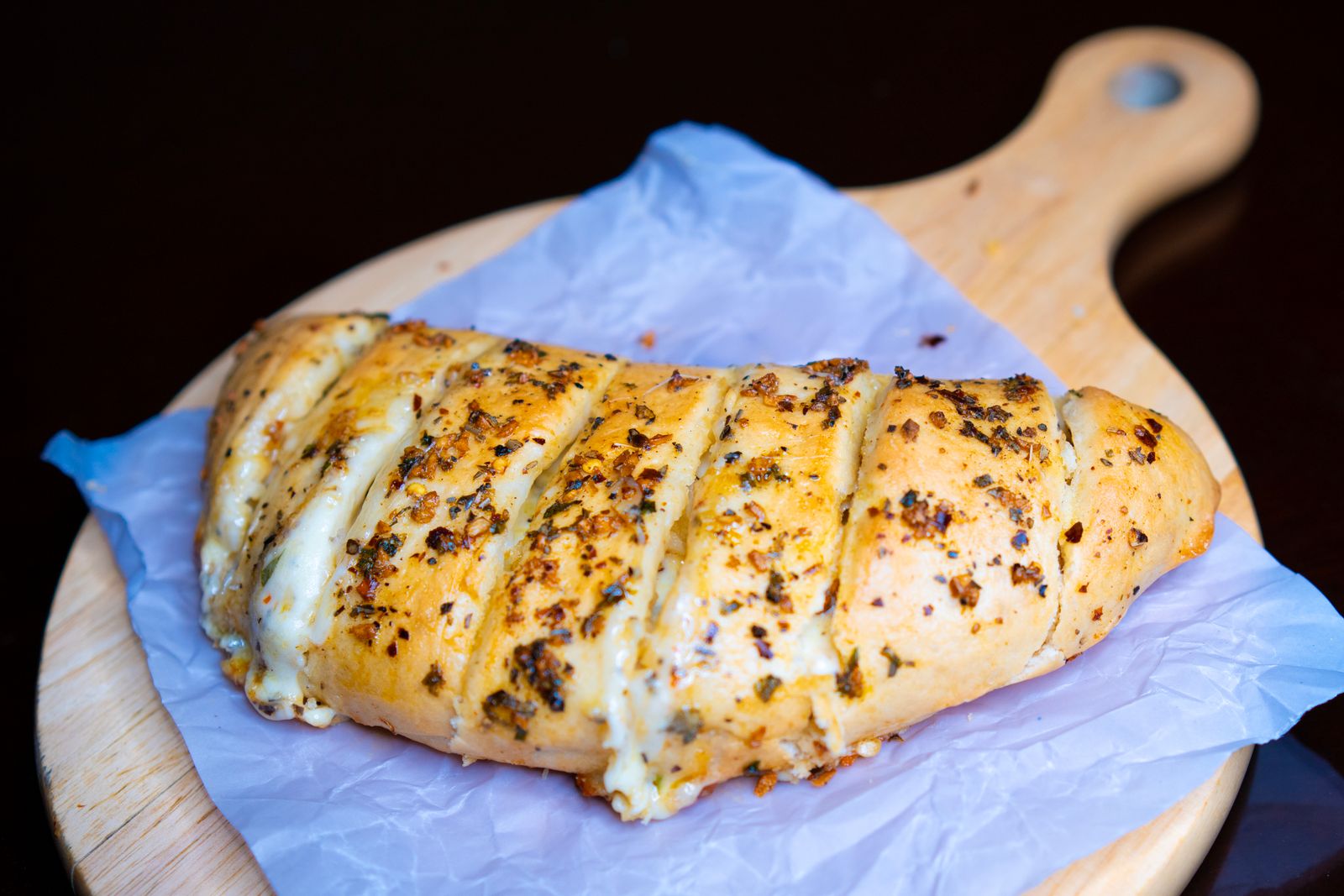 Savory garlic Parmesan pull-apart with melted cheese