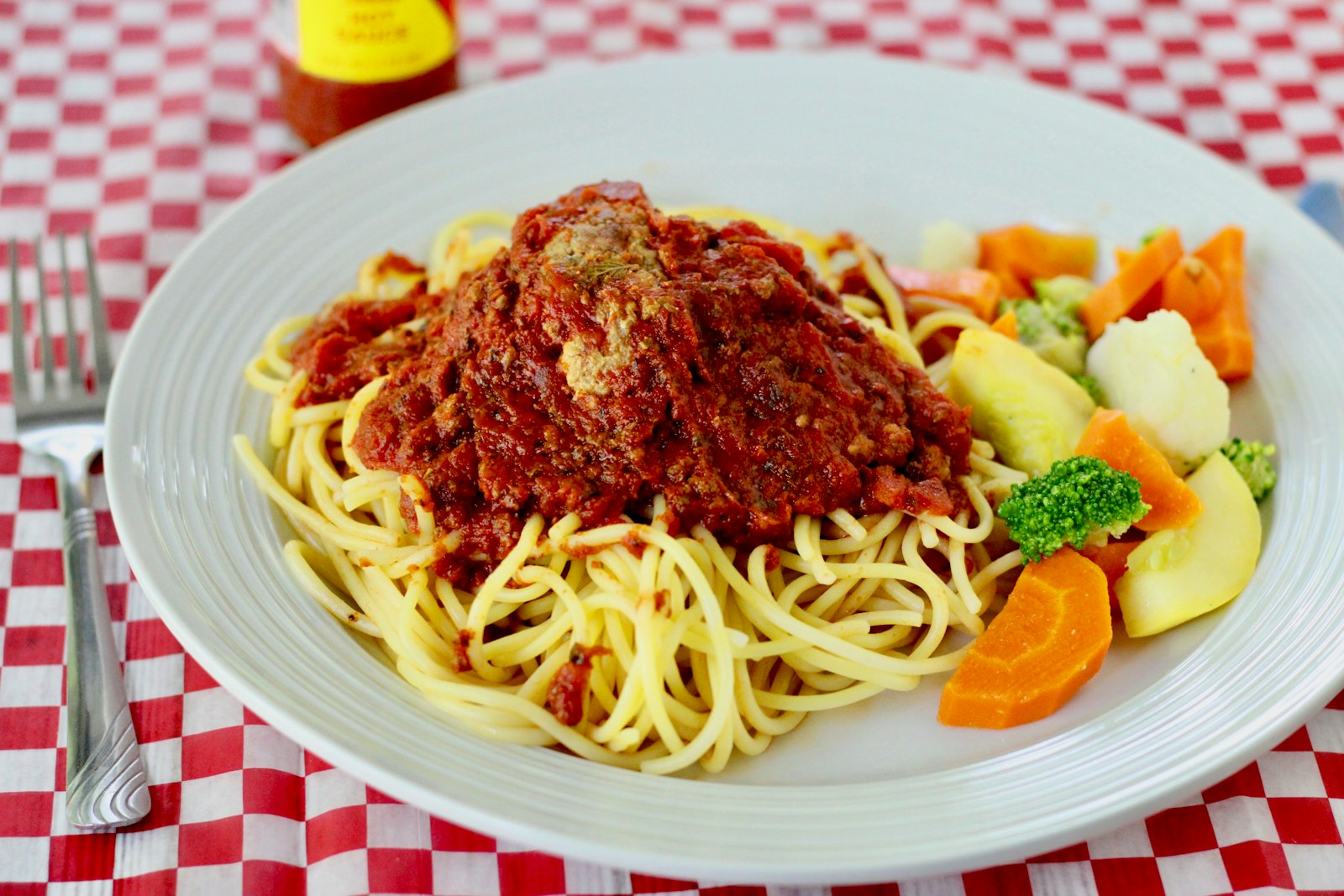 Spaghetti with homemade meat sauce for school lunch