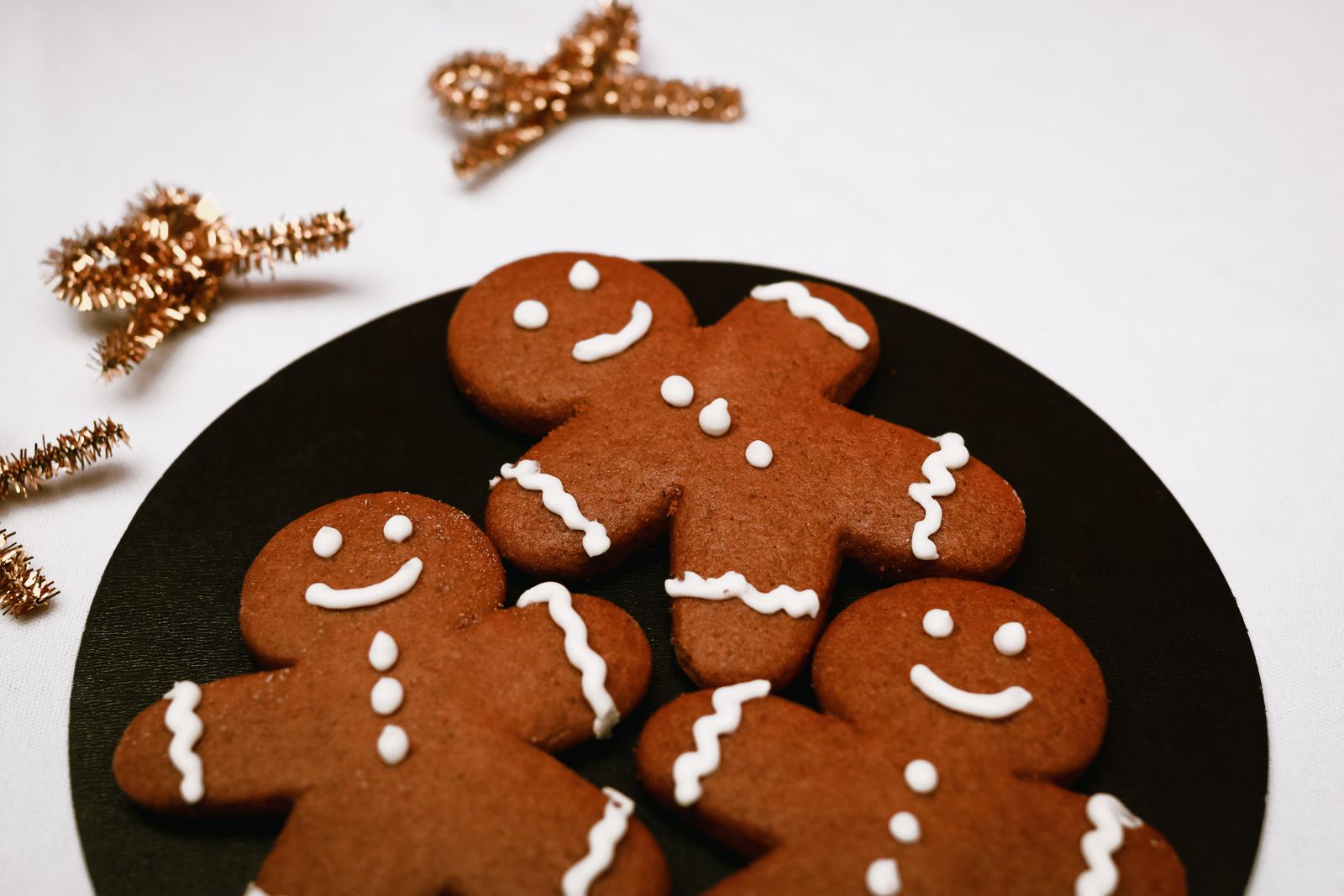 Gingerbread men with white icing