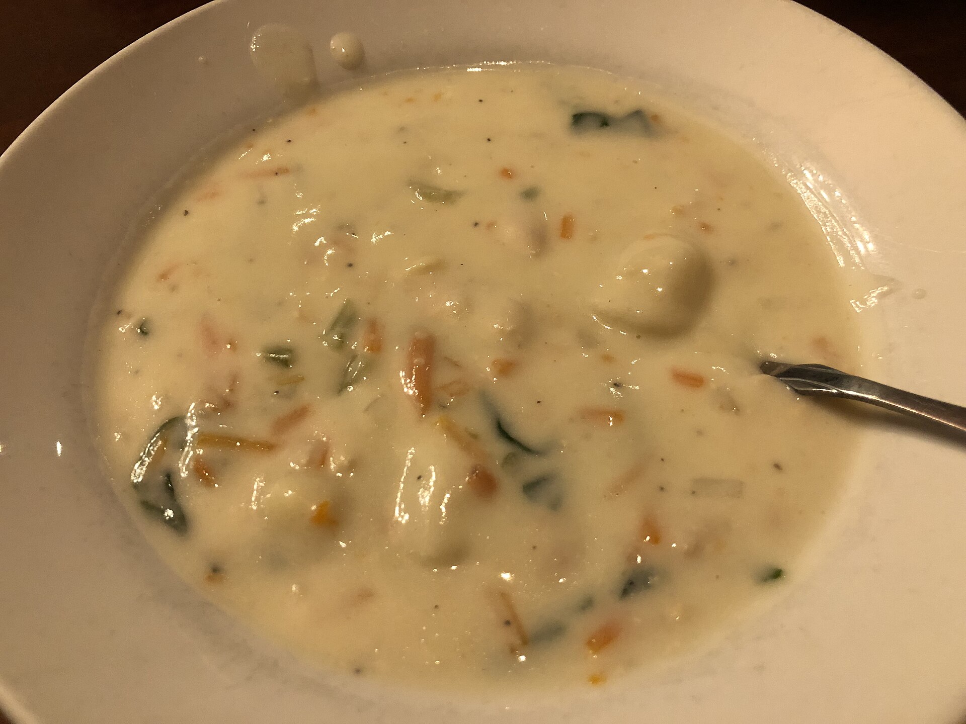 Copycat restaurant soups: creamy chicken and gnocchi soup with spinach