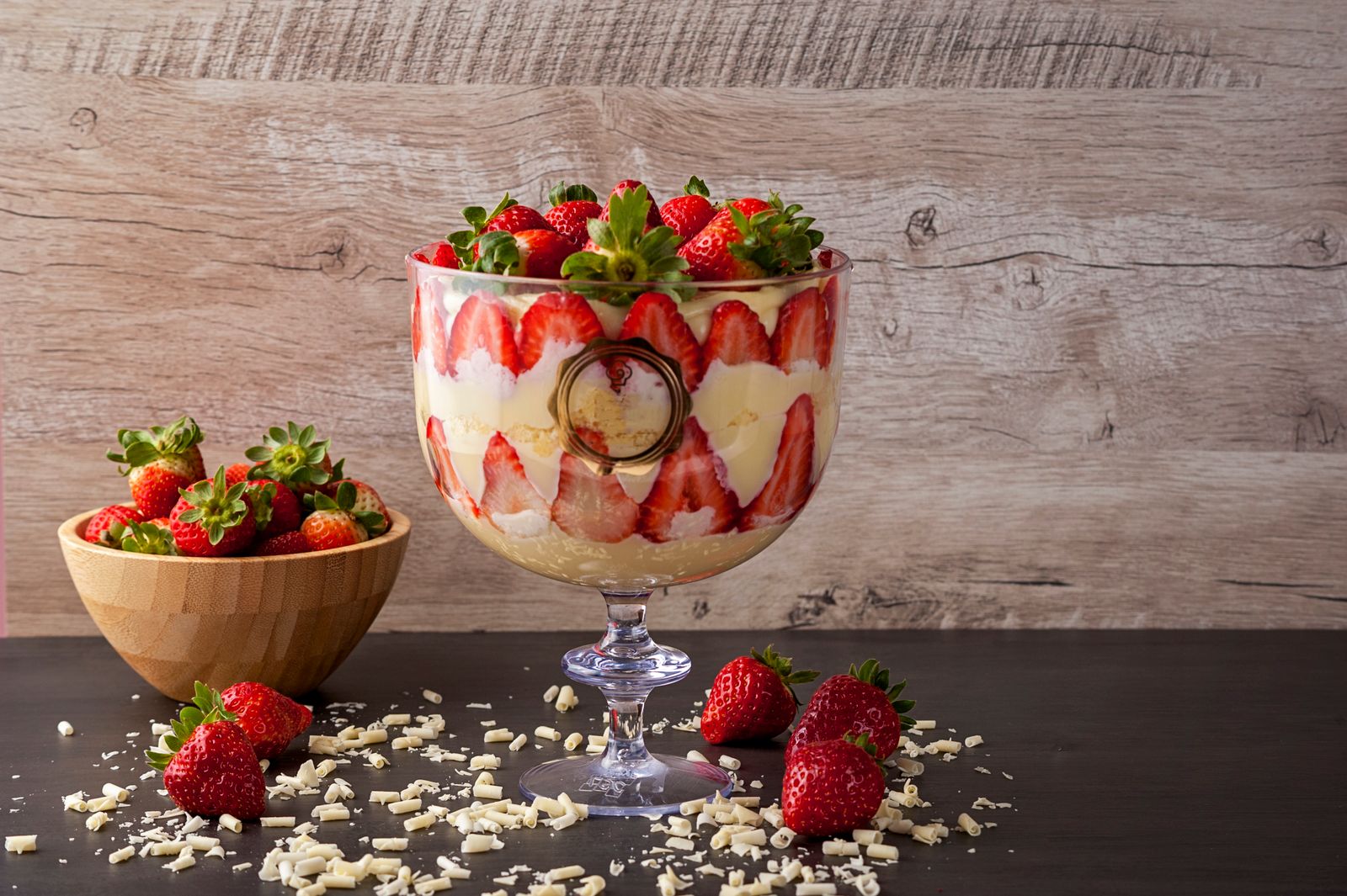 Friends Thanksgiving recipes: a classic berry trifle with strawberries and custard