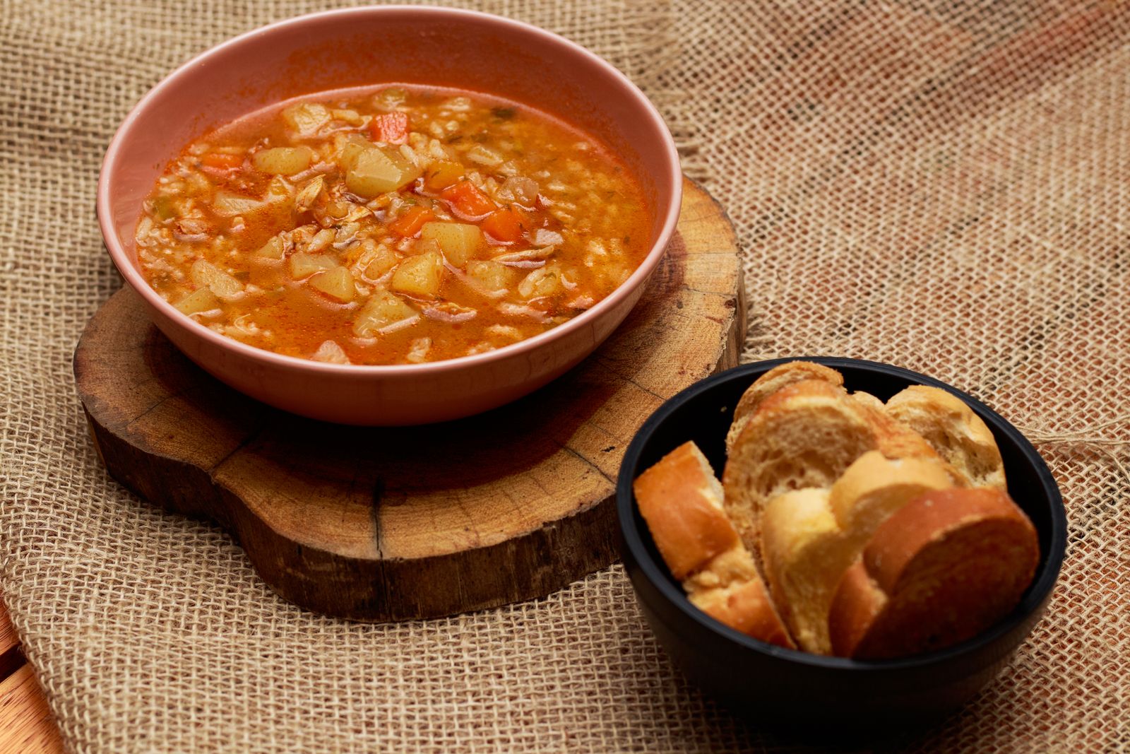 Italian bread porridge with toasted bread on the side