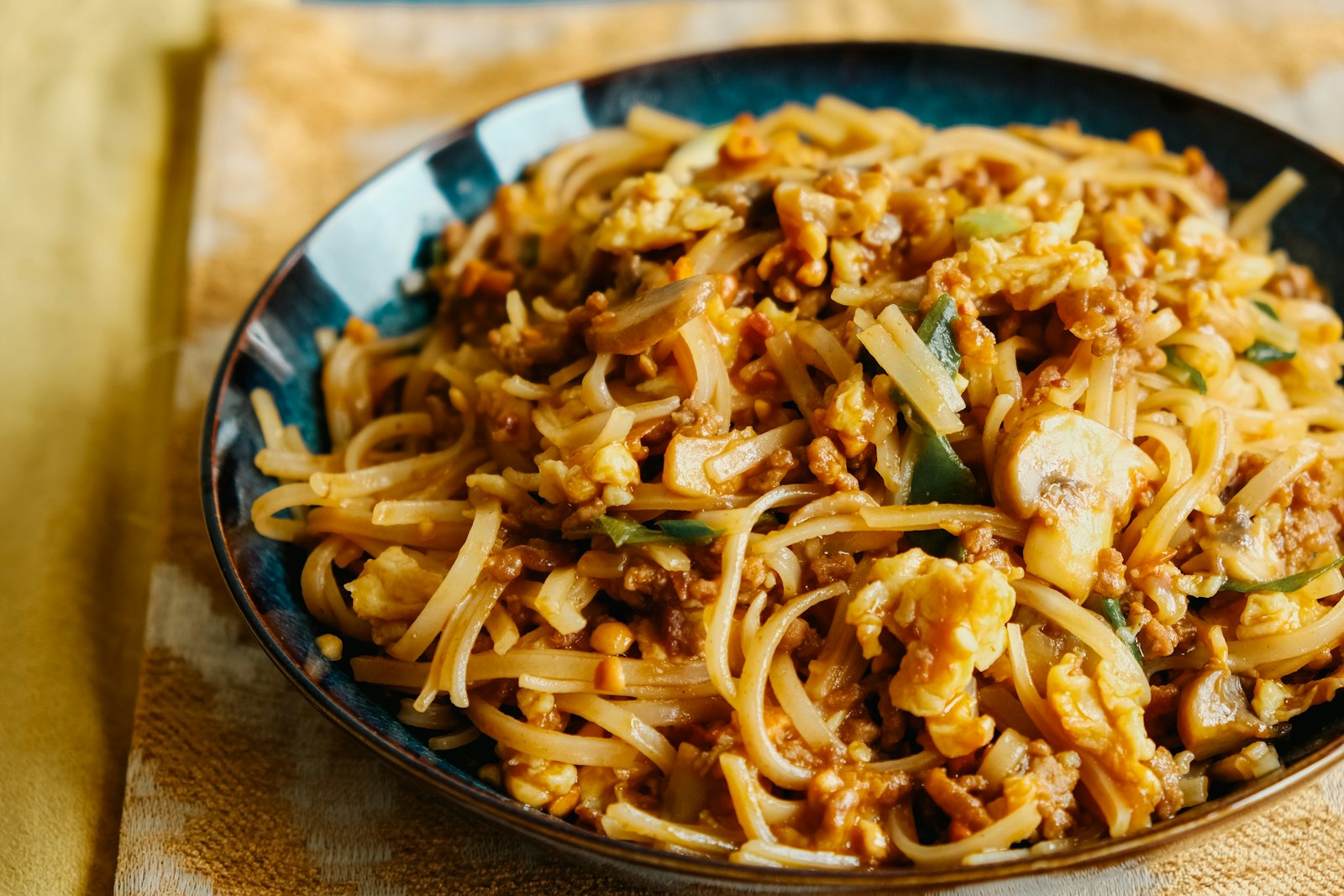Buttery noodles fried with cabbage