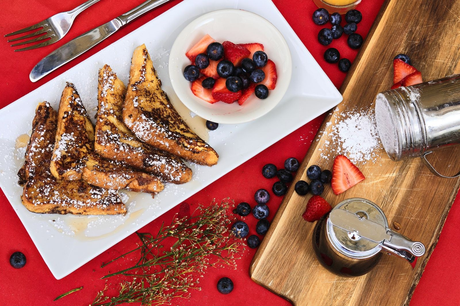 French toast with berries and cream