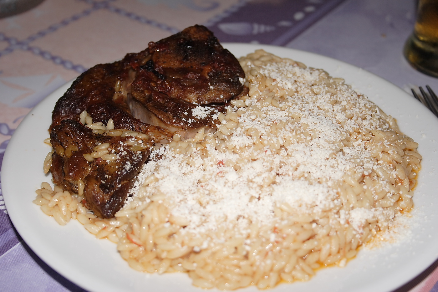 Greek giouvetsi with beef and orzo on a plate