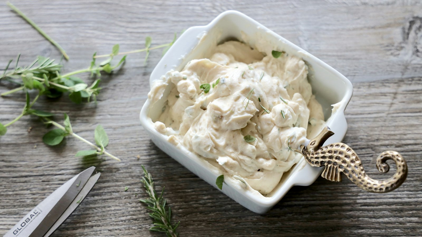 Creamy whipped feta dip for hot honey