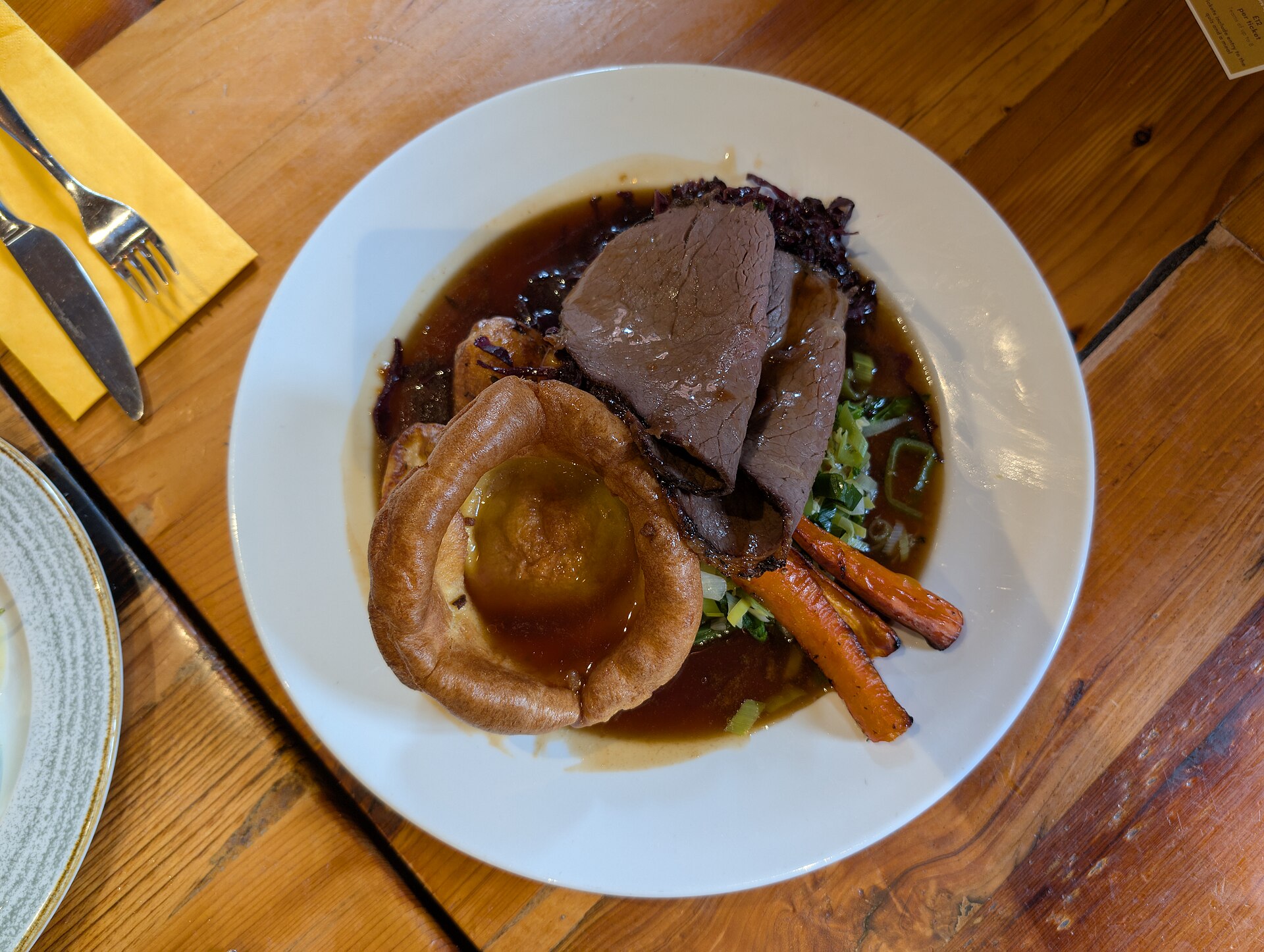 Roast beef with Yorkshire pudding and gravy