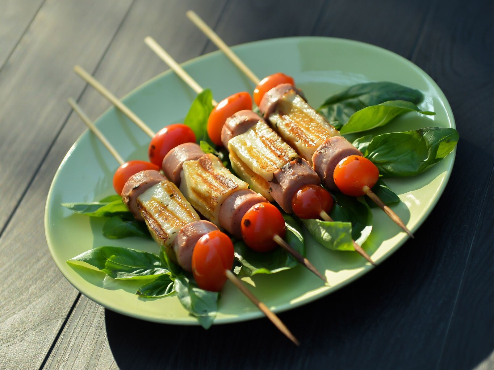Party skewers with cheese and tomatoes