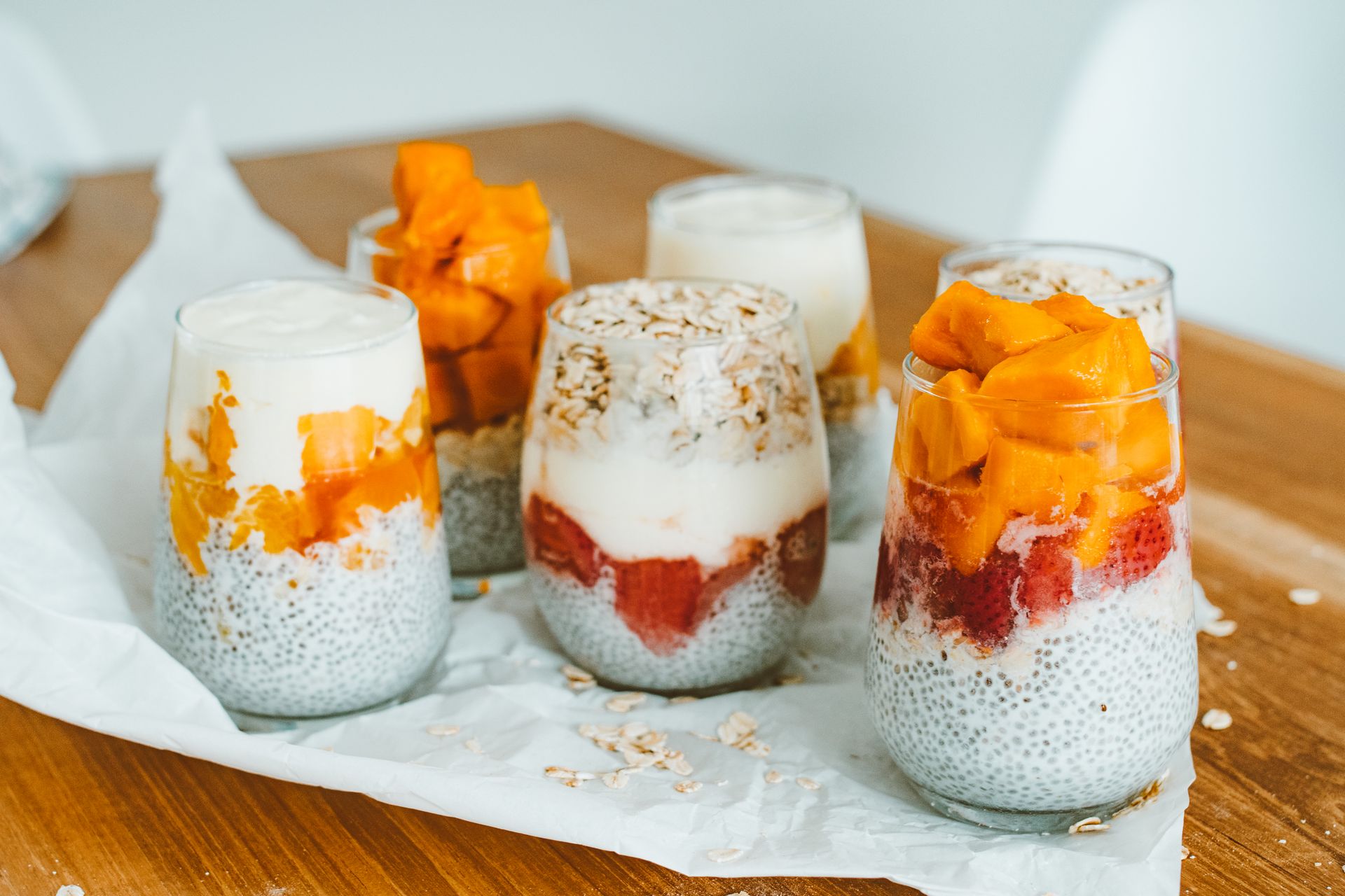 High-protein pumpkin recipes: layered overnight oats in small glass jars