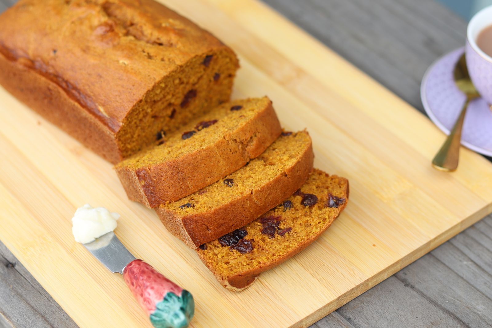 Keto bread made with pumpkin, sliced on a cutting board