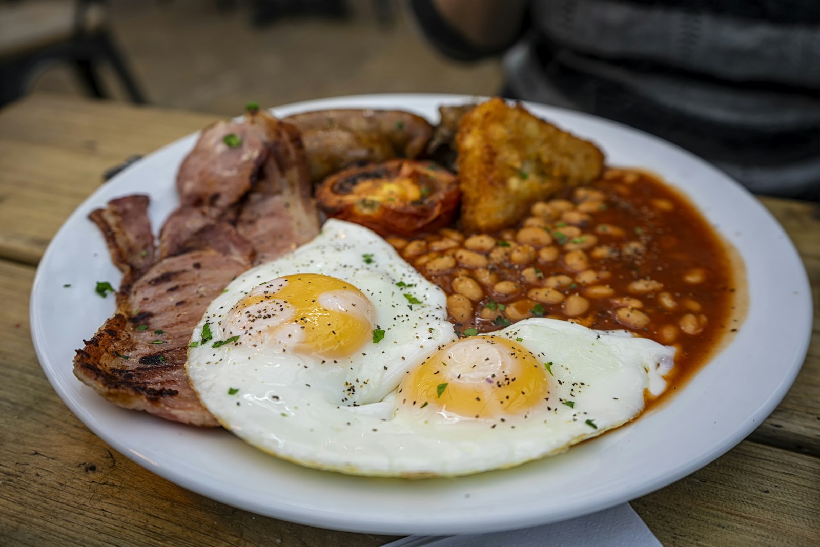 A full English breakfast like the one Gordon Ramsay cooked with his daughter