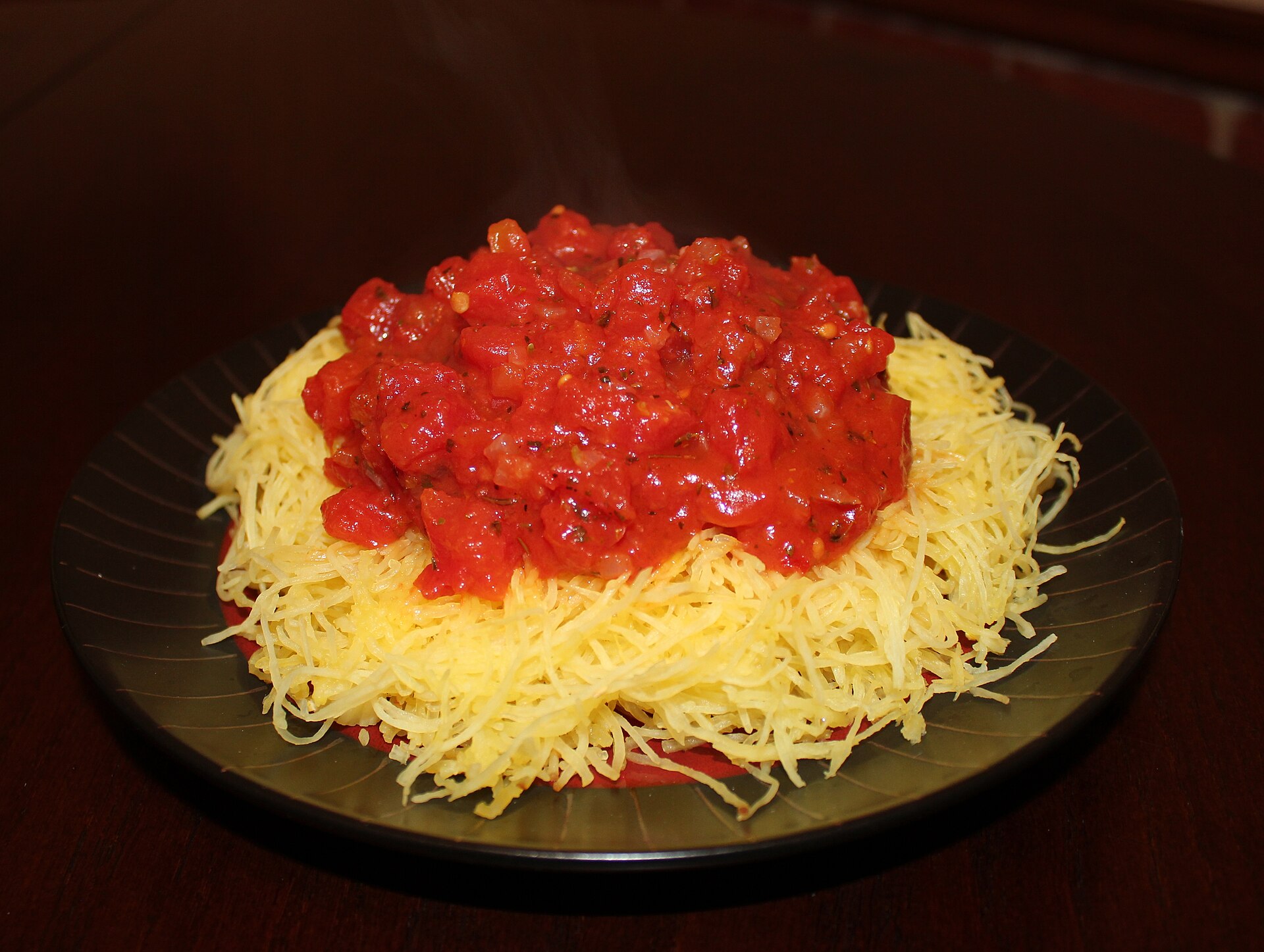 Spaghetti squash with marinara, a volume eating swap for pasta